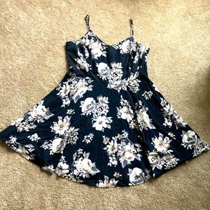 Floral old navy spaghetti strap flowy summer dress